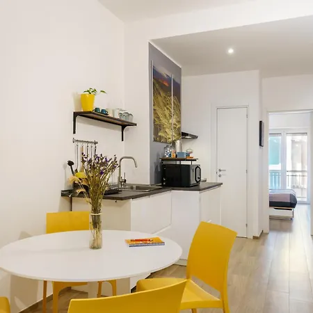 Just Here - Nina 아파트 바리